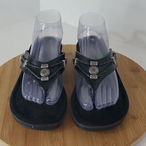 Minnetonka Women's Black Braided Leather Sandal Flip Flop Size 11
